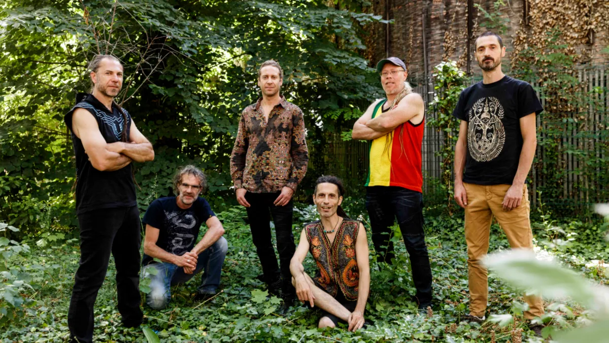 Hilight Tribe at Melkweg