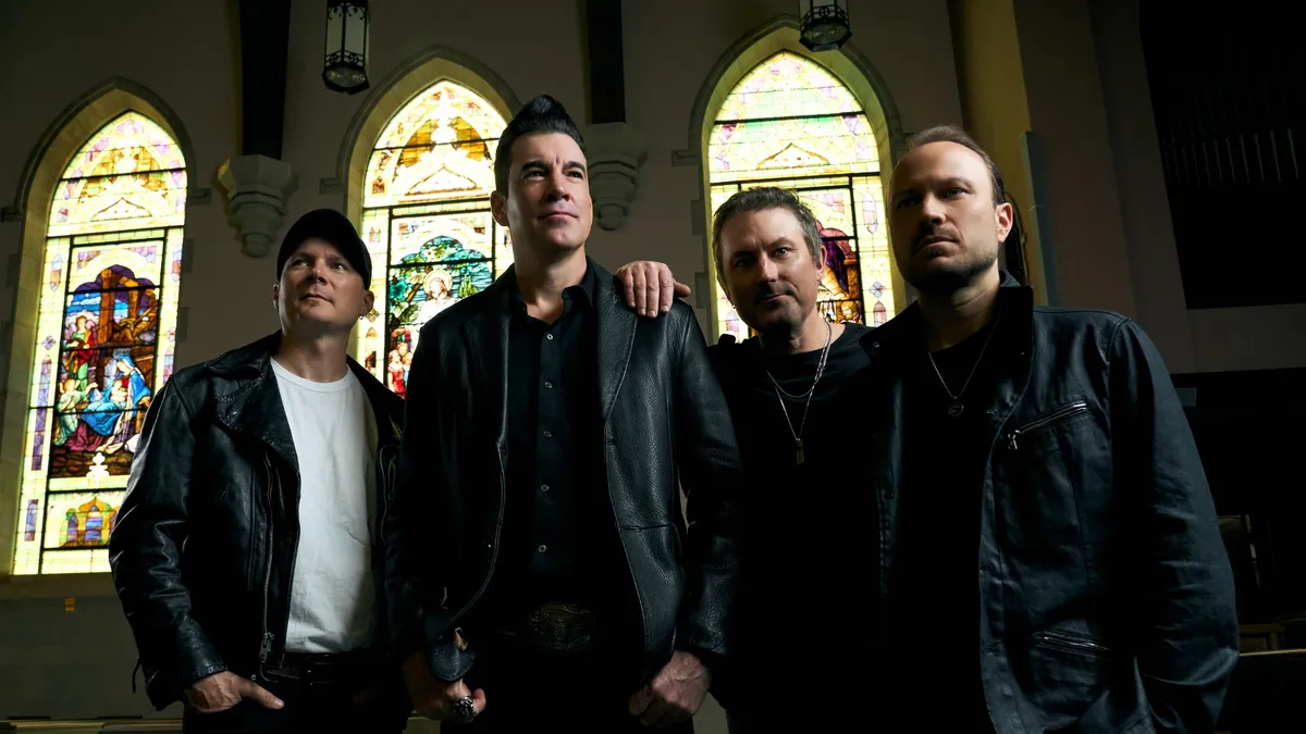 Theory of a Deadman at Melkweg