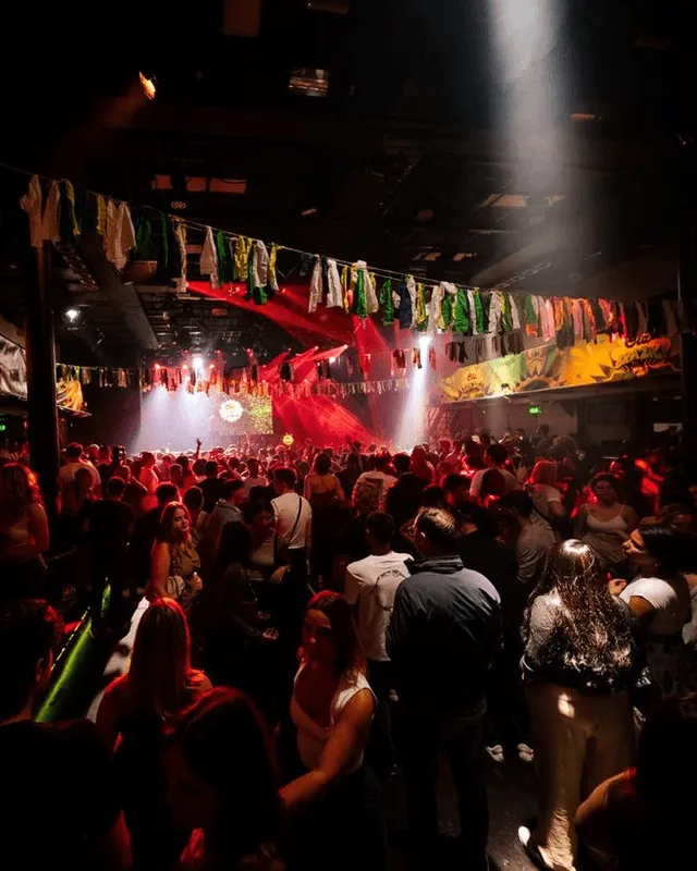 Olá Brazil! Halloween at Melkweg