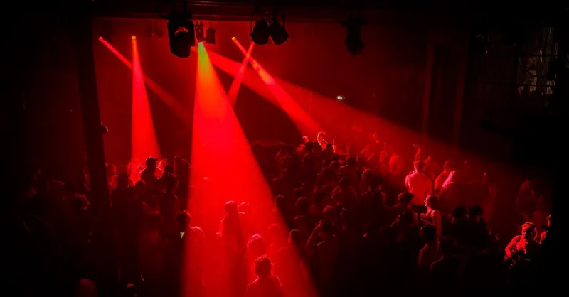 Luminosity presents: Thrillseekers open to close at WestWeelde