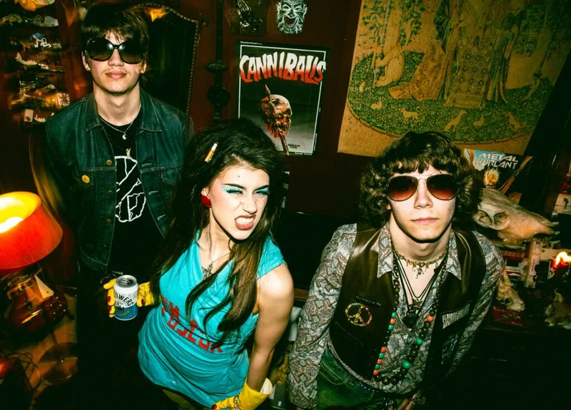 Girls to the Front ft. Flyssa + Cavegirl + My Girl Loves Heroine + DJ Sjaak at De Nieuwe Anita